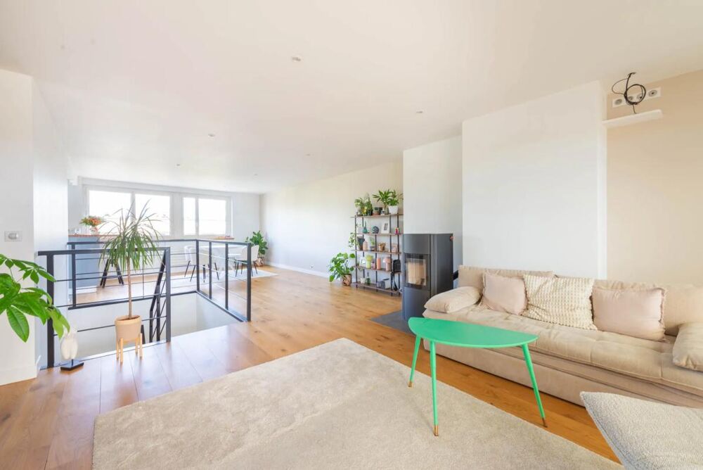Duplex 5 pièces 123 m2 avec Terrasse couverte de 28 m2 proch RER