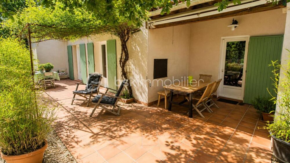à vendre  Propriété/château Néoules (83136)