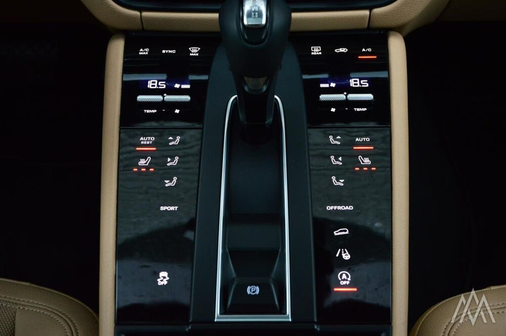 Macan Toit Panoramique – BOSE PDK GPS Cuir 2022 occasion 33000 Bordeaux