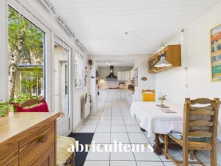 Vente Maison Charmante maison familliale - Jardin arboré sans vis-à-vis - 5 chambres et 1 bureau  - Garage - Zola Nantes