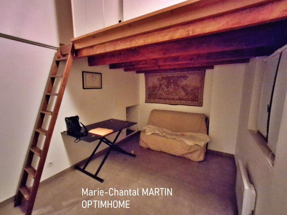 T2 AVEC MEZZANINES  30 m² + 12 m²  LOUÉ MEUBLÉ  MARSEILLE 8?  FACE MER