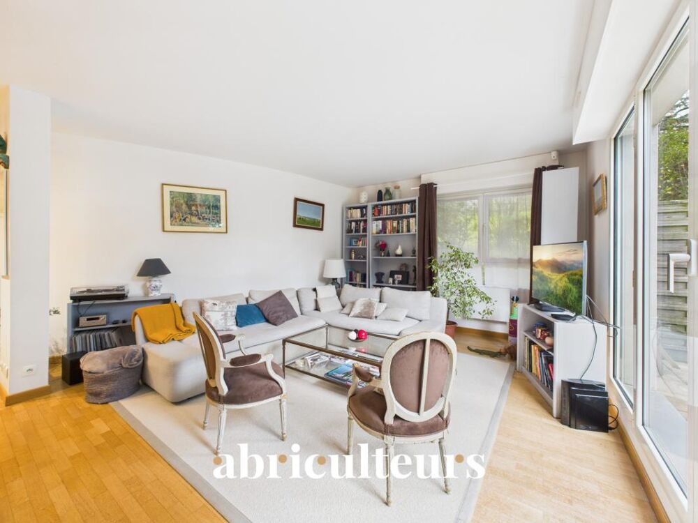 Vente Appartement La Celle-Saint-Cloud – Duplex familial de 125 m² avec jardin-terrasse, balcon, 2 parkings et 2 caves La celle saint cloud