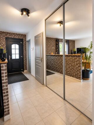 Vente Maison Maison de 5 pièces de 121 m² à Saint-Martin-Belle-Roche Saint martin belle roche