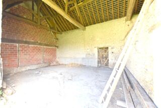  Remise / Grange à vendre 1 pièce 135 m²