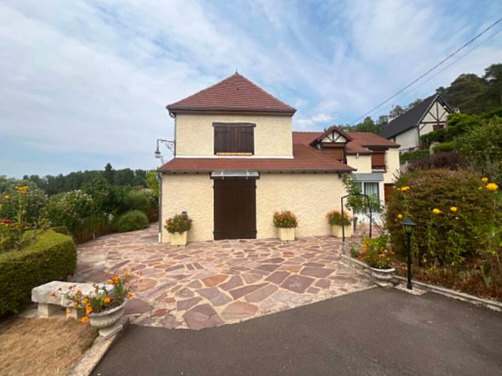 Demeure de charme et de caractère sur un parc de plus de 2 060 m² ? Fort potentiel d'accueil et de rendement