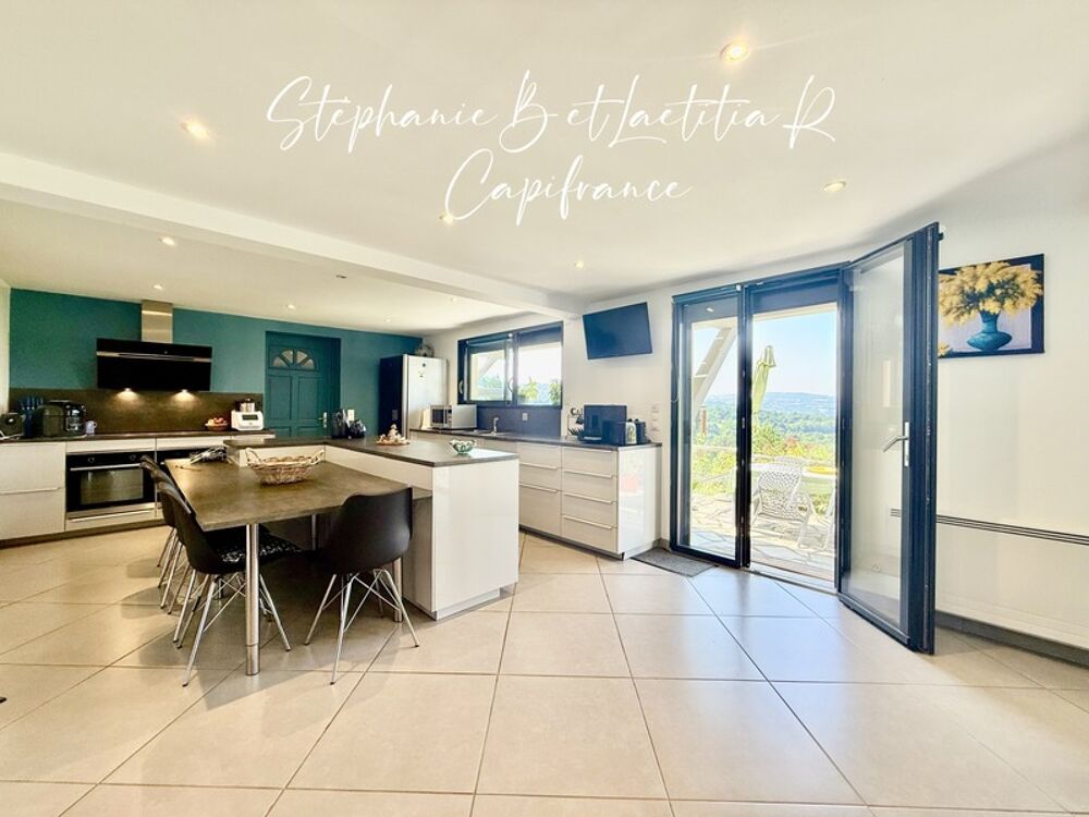 Propriete à vendre 7 pièces SAINT BONNET EN CHAMPSAUR (05)