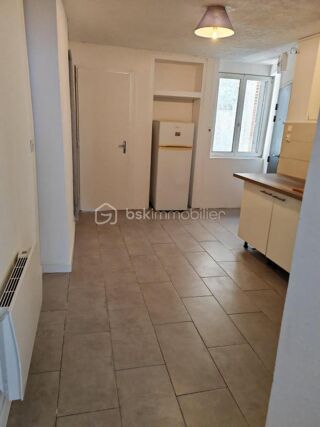  Immeuble � vendre 15 + pi�ces 190 m�