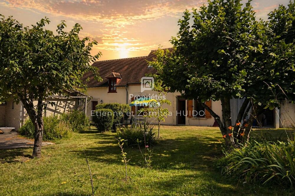 Vente Maison Maison longère La Chapelle Saint Laurian 15 pièce(s) 370 m2 La chapelle saint laurian