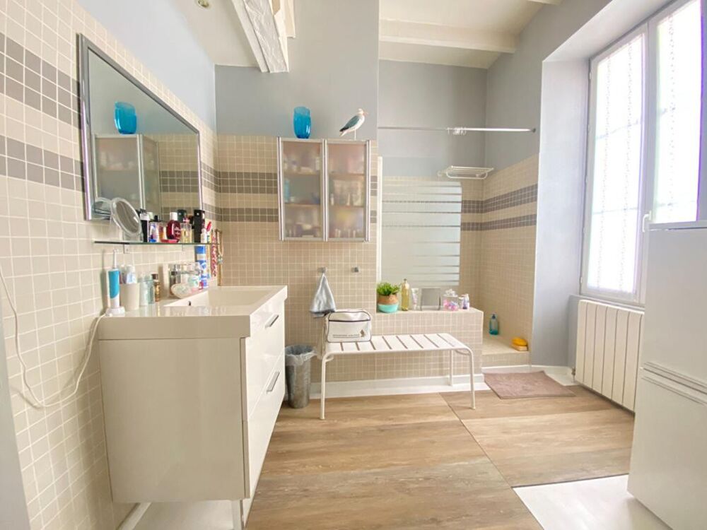 à vendre  Appartement Bordeaux (33300)