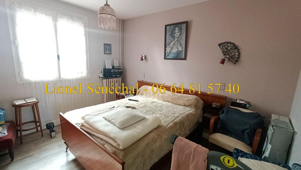 Vente Terrain Terrain � b�tir enti�rement plat de 3 000 m2 avec une maison de 88 m2 avec travaux � pr�voir et une piscine Change