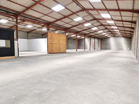   LOCAL D'ACTIVITÉ / ENTREPÔT 1200 m² 