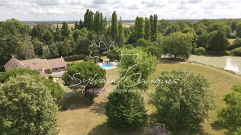 Dpt Loiret (45), à vendre proche de SULLY SUR LOIRE Propriété d'Agrément - Maison 11 pièces de 330 m² - Terrain de 29 254,00 m² 636000 Sully-sur-Loire (45600)