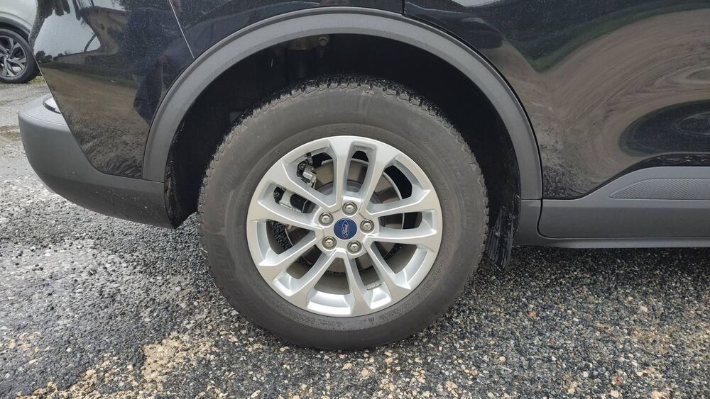 Kuga 2.5 Duratec 190 Hybrid CVT Titanium - Garantie constructeur 2022 occasion 16710 Saint Yrieix Sur Charente