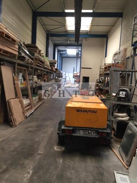   ENTREPOT BUREAUX A VENDRE 950M2 VALENTON 