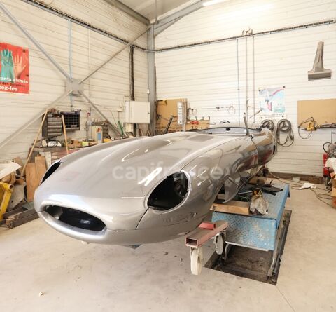 Carrosserie-Peinture d'Excellence  Véhicules de Collection/traditionnel - local récent - cabine de peinture Saima 69990 86510 Chaunay