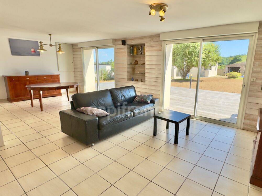 LANDERNEAU, MAISON FAMILIALE HORS LOTISSEMENT, 5 CHAMBRES, REZ DE JARDIN, GÉOTHERMIE, POELE