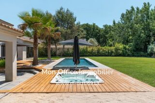  Villa à vendre 5 pièces 250 m²
