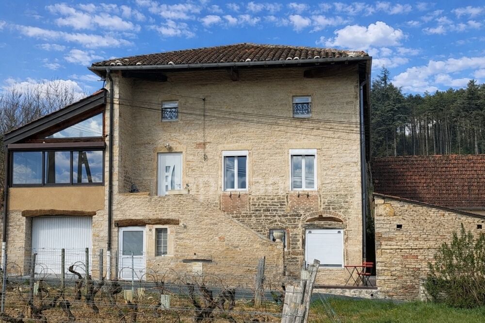 Maison en pierre avec vue exceptionnelle  Vire (71260)