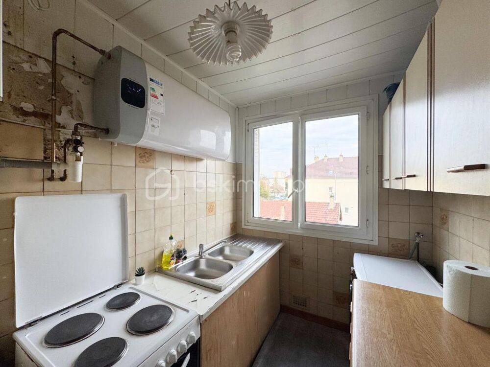 Vitry-sur-Seine limite Villejuif  Colocation 4 chambres louée, revenus de 2 236 €/mois