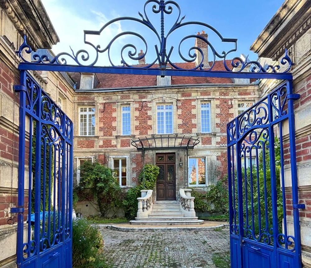 Vente Propriété/Château Maison de Maître :10 pièce(s) 288 m2 - Terrain 959m² Compiegne