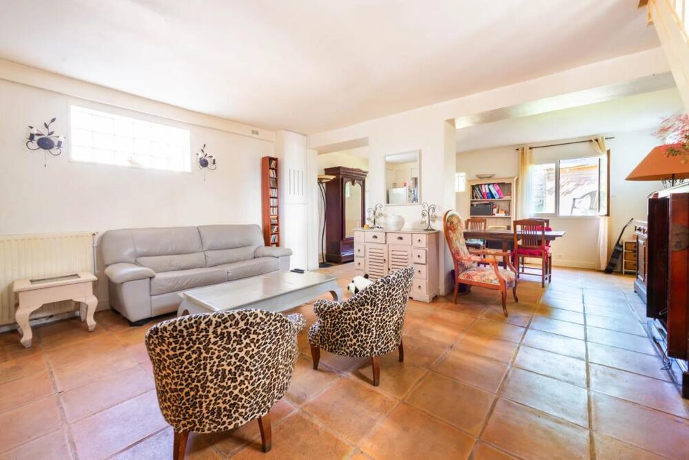 Vente Maison Maison de 5 pièces de 161 m² à Suresnes Suresnes