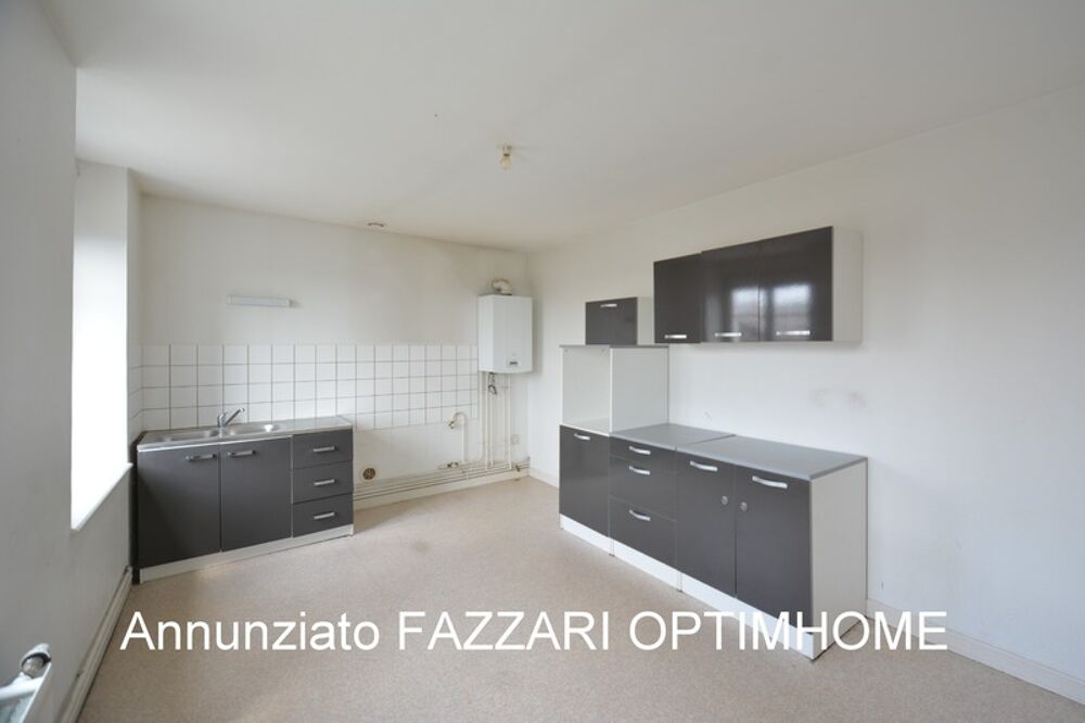 Vente Immeuble ? À VENDRE EN EXCLUSIVITÉ, proche Belgique et Luxembourg, un Immeuble de trois appartements situés à STENAY (55), 255 M² habitab Stenay