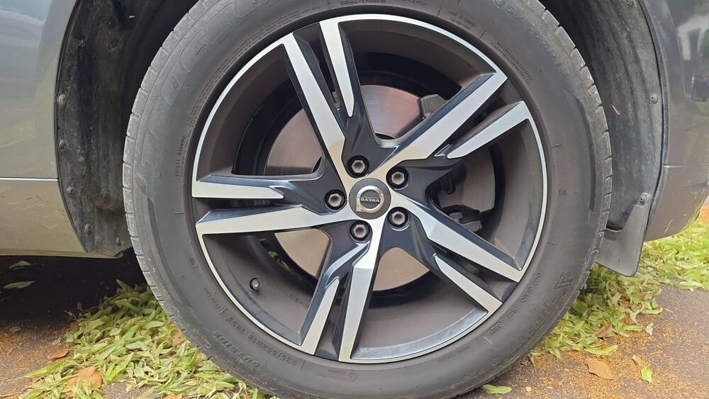 XC60 II 2.0 D4 190 Geartronic8 R-Design - Automatique Toit ouvran 2018 occasion 10000 Troyes