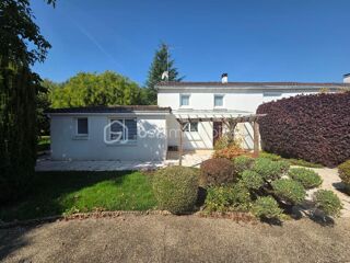  Maison  vendre 9 pices 200 m