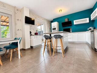 Vente Maison Charmante longère semi-individuelle en semi plain-pied 4 chambres jardin garage Haussy