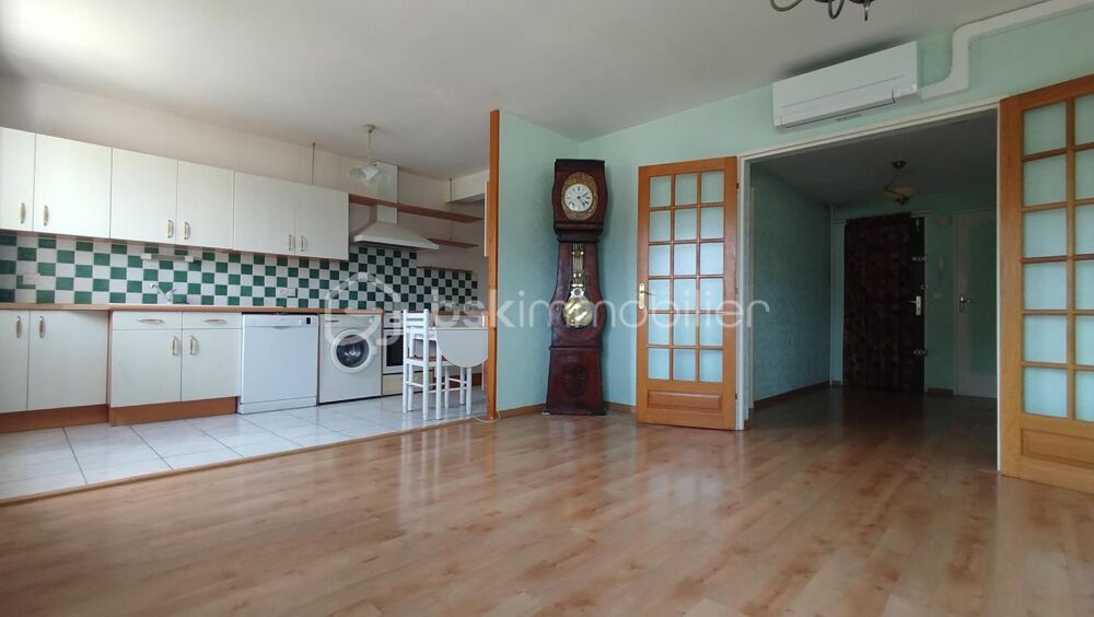 APPARTEMENT SUR POISSY FAMILIAL 4 PIECES 80M2