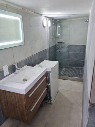  Appartement à louer 2 pièces 40 m²
