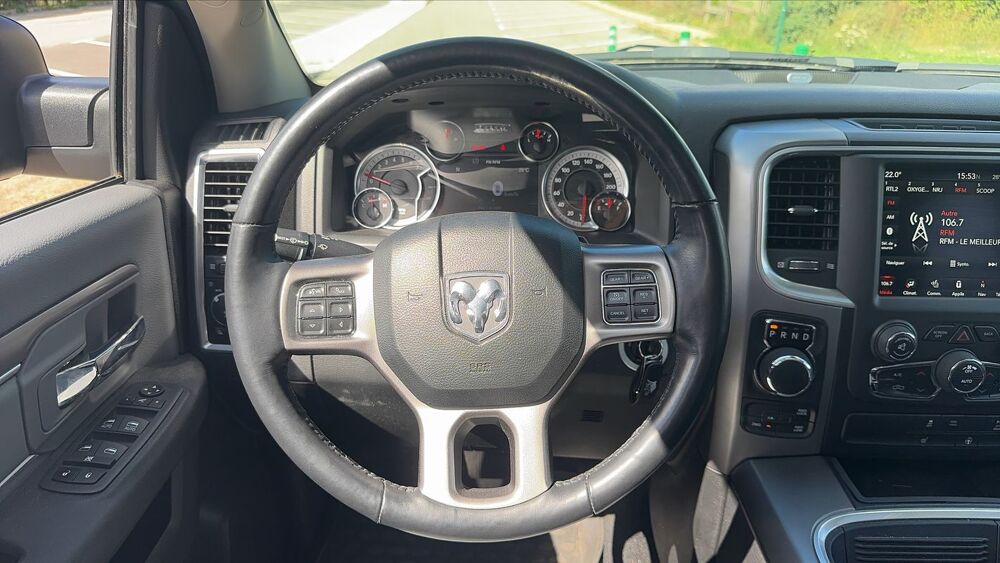RAM 1500 IV 5.7 V8 HEMI 400 Base - Automatique 2022 occasion 38000 Grenoble