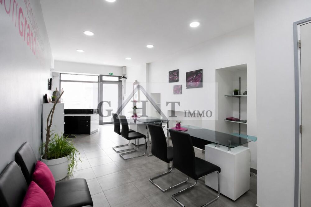   A LOUER LOCAL COMMERCIAL / BUREAUX 80 M² – BOISSY-SAINT-LÉGER Boissy saint leger