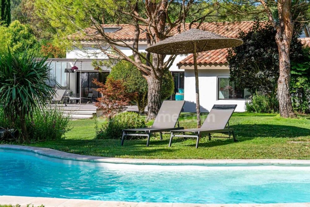Vente Maison Maison à vendre 7 pièces CABRIES (13) sans vis-à-vis, proche Aix-en-Provence Cabries