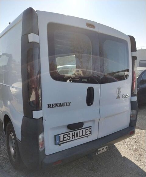 Trafic II L2H1 1,9 DCI 100 3Pl Pack Clim 2002 occasion 13510 &Eacute;guilles