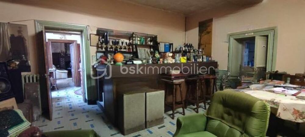 Maison de bourg/ Ancien bar et dépôt vente 30MIN de Poitiers