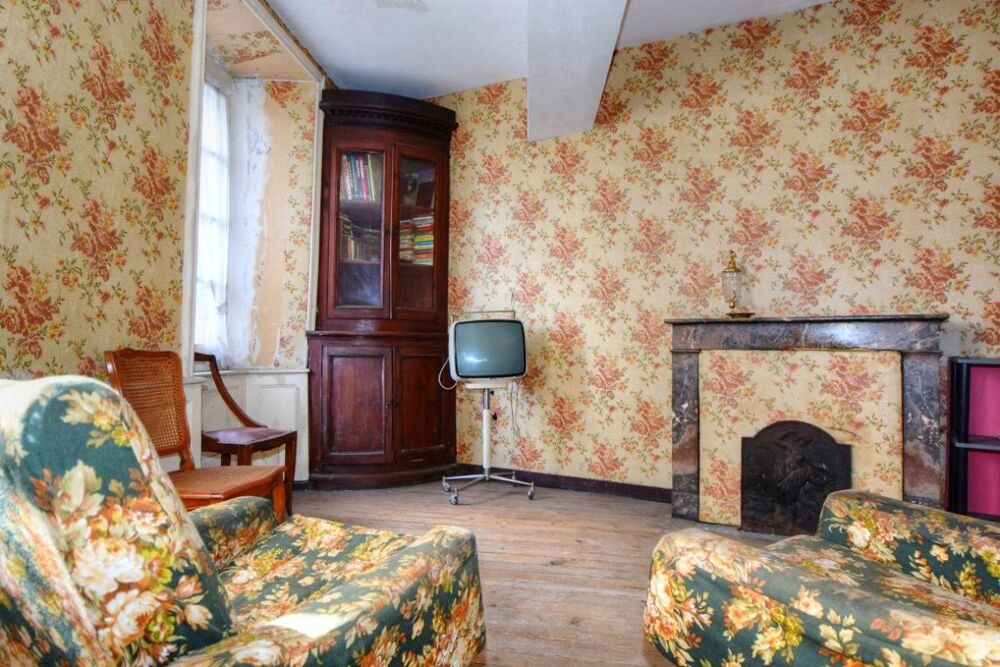 Vente Immeuble Immeuble d'habitation  et commerce de 177 m2 en centre ville Treguier