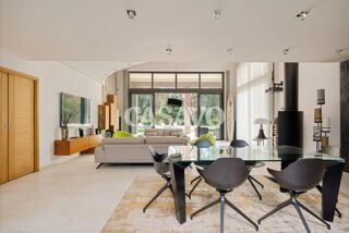  Propriété/château à vendre 6 pièces 272 m²