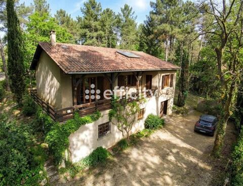   Maison Maison - 6 pi�ce(s) - 131 m�