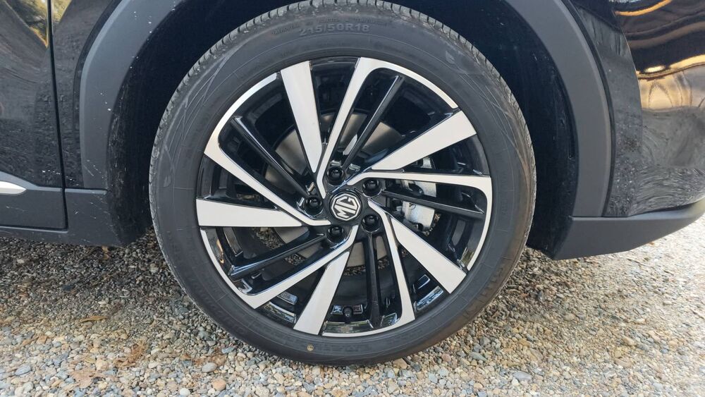 MG.ZS 1.5 197 Hybrid+ BVA Luxury 2026 occasion 44330 La Chapelle Heulin