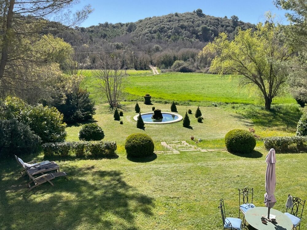 Vente Propriété/Château Maison de Maître 10 pièces sur 3 hectares proche Manosque , entre campagne et champs de lavandes Valensole