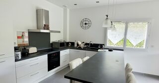  Villa � vendre 8 pi�ces 323 m�