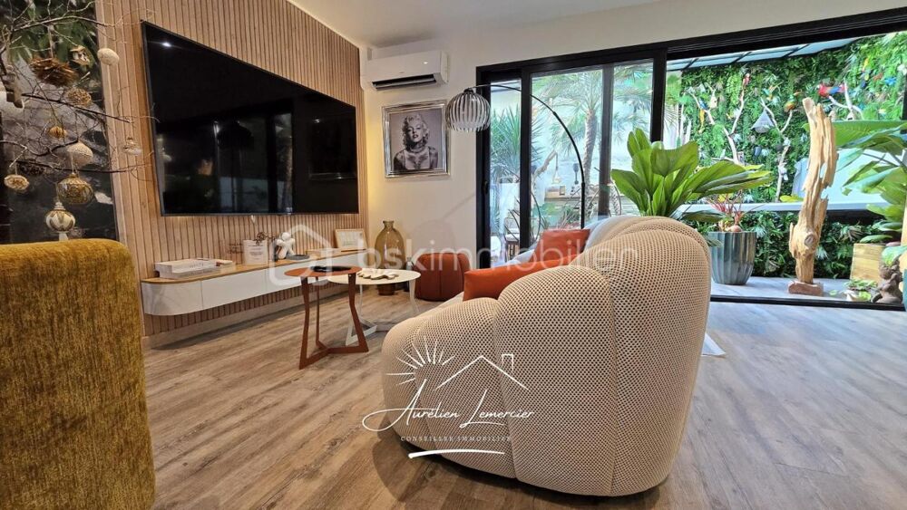 Maison de village rénovée avec patio verrière et jacuzzi  Uchaud (30)
