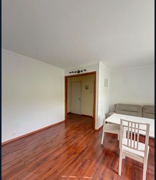  Appartement à louer 3 pièces 75 m²