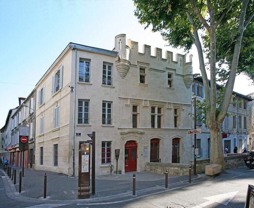   Avignon (84000)