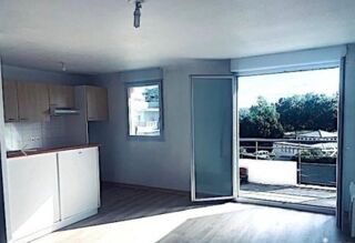  Appartement à louer 3 pièces 64 m²