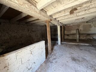  Remise / Grange à vendre 1 pièce 250 m²