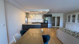  Appartement à louer 5 pièces 115 m²