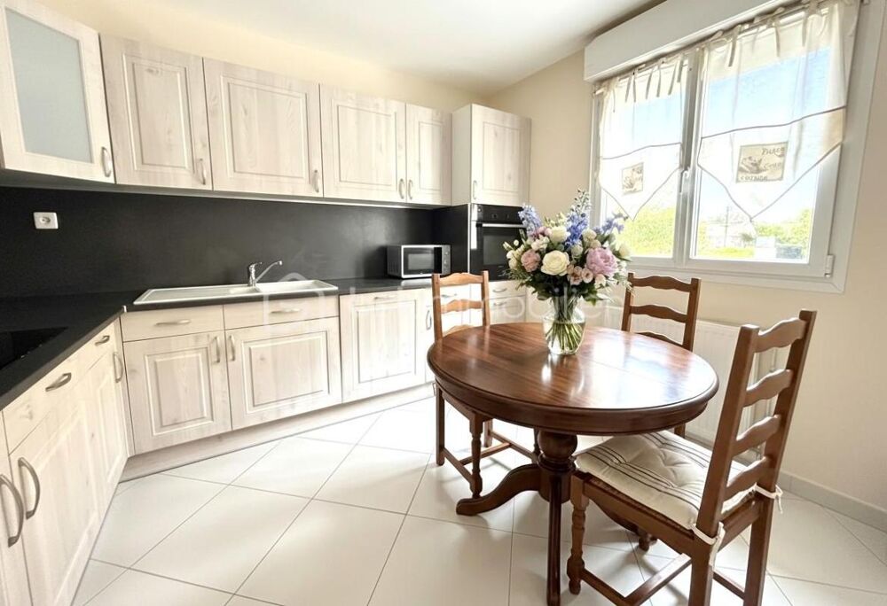 La Norville  Maison familiale 130 m² avec sous-sol total et dépendance !!