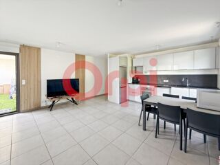  Appartement à louer 4 pièces 80 m²